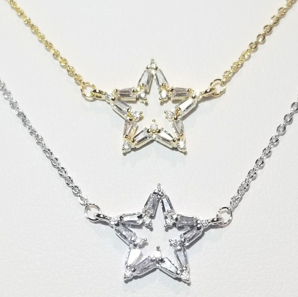 💖 New in Gift Box 🎁 Pave CZ Star Necklace - Picture 10 of 12